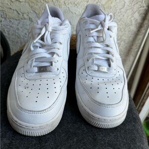 Nike White Air Force 1
